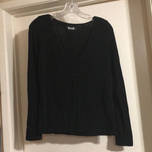 Reformation Gen Black V-Neck Knit Top in Black Size XS - Picture 5 of 11